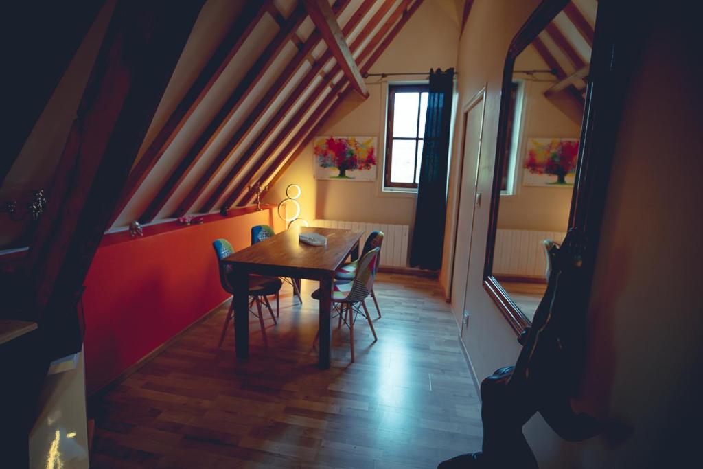 Appart Romantique Dans Hyper Centre Wifi Troyes Exterior foto